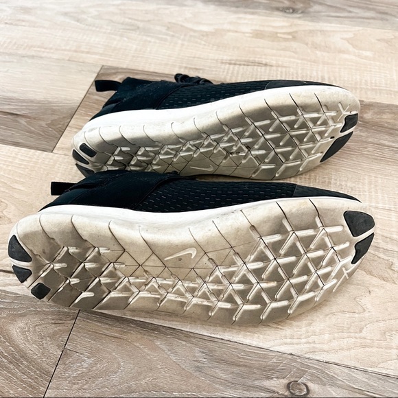 Nike running shoes - Picture 4 of 5